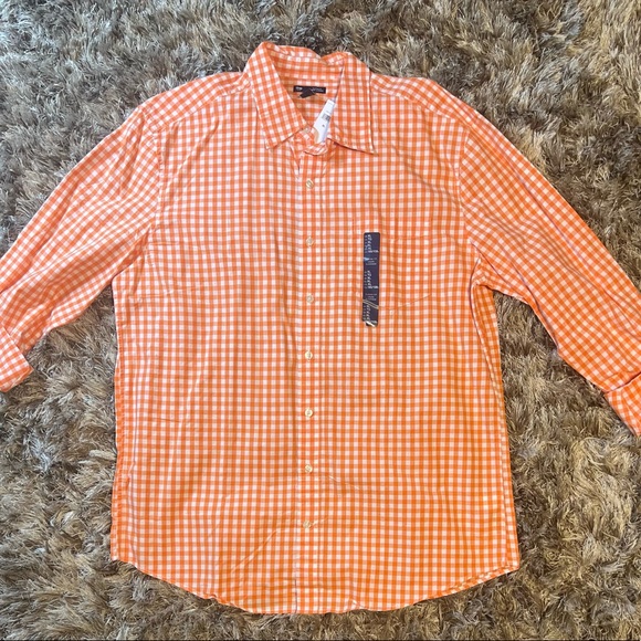Gap Button Down (Men’s) - Picture 2 of 3